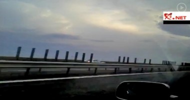 Stire din Eveniment : Andrenalină și inconștiență pe A2. Un șofer rulează pe contrasens cu o viteză excesiv de mare / Video