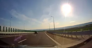 Stire din Eveniment : Șofer de 75 de ani, surprins circulând 22 km pe contrasens pe autostradă