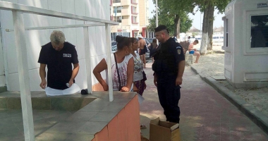 Controale în Mamaia! Comercianții ambulanți, vizați de polițiști