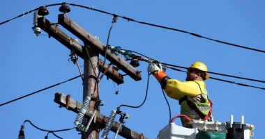 Stire din Social : Firmele din domeniul producerii energiei electrice, la control!
