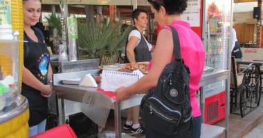 Bazarul de pe promenada din Mamaia, luat la puricat de autoritățile locale - 4