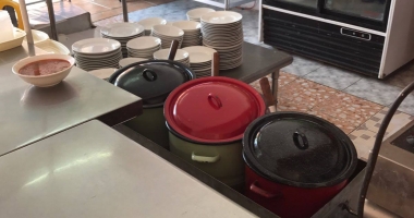 Galerie Foto-Video. Ați mâncat vreodată la Cuptorul cu Plăcinte din Satul de Vacanță? Iată ce mizerii au găsit comisarii OPC - 8