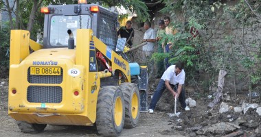 Stire din Social : Branșamente ilegale la apă și curent electric în Km 4-5