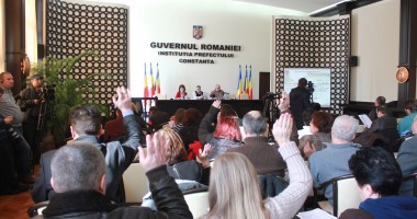 Stire din Politică-Administrație : Aleșii județeni, convocați la ședința de vicepreședintele Cristinel Dragomir