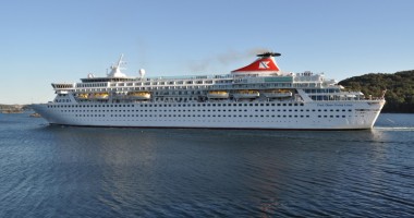 Stire din Actualitate : Copia Titanicului a pornit în croazieră