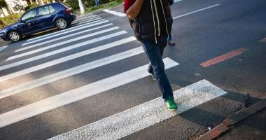 Trei copii, loviți de mașini în acest weekend