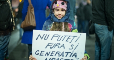 Mitingul de la malul mării a început cu un protest al mămicilor