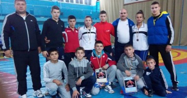 Copiii de la CSS Mangalia se pregătesc de prima etapă a CN de lupte libere - 4