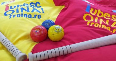 Stire din Sport : Copiii joacă oină în cadrul proiectului „Vara pe uliţă!”, la Muzeul Satului