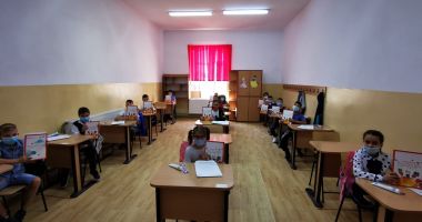 Copiii de la ţară, fără medici stomatologi şi fără sprijin pentru a-şi proteja dinţii - 2