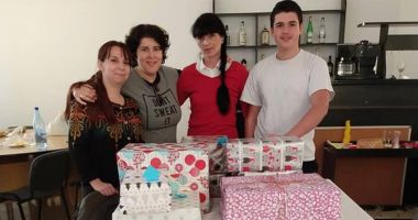 Copiii din Pecineaga au primit daruri  de la Moș Crăciun - 2