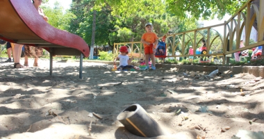 Invazie de țânțari la Constanța! Primăria spune că a stropit spațiile verzi - 3