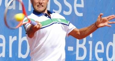 Stire din Sport : Tenis / Marius Copil, învins de Stan Wawrinka în turul doi la Australian Open