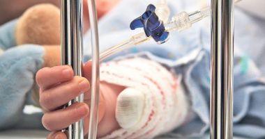 Cauza decesului copilului care a murit la un spital privat este un șoc hemoragic