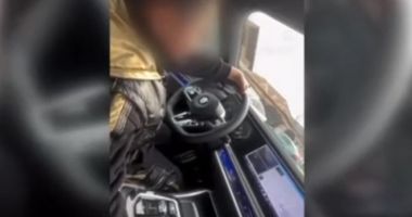 Stire din Eveniment : Câtă inconștiență! Un bărbat și-a lăsat copiii în vârstă de 10 și 12 ani să conducă o mașină