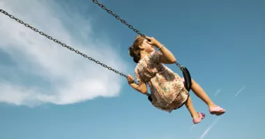 Stire din Eveniment : Drama unei mame: plătește despăgubiri pentru că fiica sa refuză să își vadă tatăl