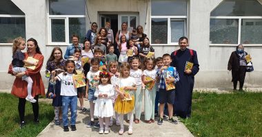 Stire din Social : Un copil cu dipareză spastică are nevoie de bani pentru a se opera