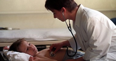 Stire din Cultură-Educație : Cum colaborează cadrele didactice cu medicii școlari