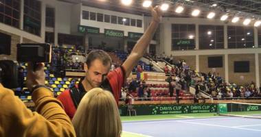 Stire din Sport : Tenis, Cupa Davis / Marius Copil aduce primul punct României