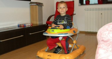 Stire din Sănătate : Premergătoarele pot întârzia mersul copiilor