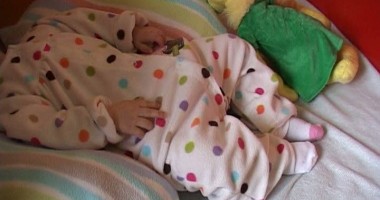 Stire din Social : ȘOCANT! Copil internat în spital cu arsuri care i-ar fi fost provocate de mama sa cu un cuțit încins
