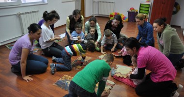 Stire din Sănătate : Când ducem copilul la logoped