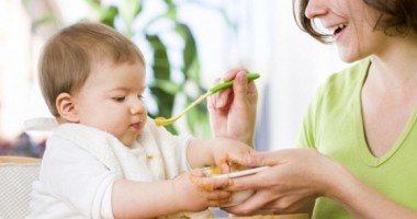 Stire din Life and Style : Ce faci dacă micuțul mănâncă mult