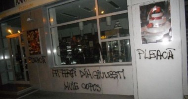 Suporterii i-au devastat o cofetărie lui George Copos / Galerie foto - 2