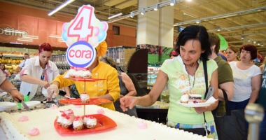 Hipermarketul cora, la ceas aniversar - 4