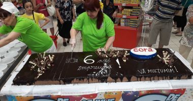 Stire din Social : Șase ani de cora. Oferte diversificate, promoții și produse de calitate