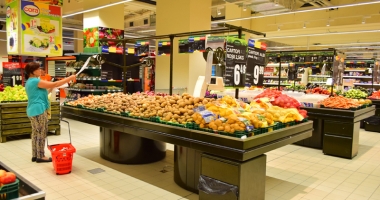 Hipermarketul "cora City Park" îi surprinde pe clienți, prin extinderea și modernizarea sa - 10