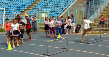 Galerie FOTO / Cora îi susține pe "Campionii Vacanței" - 4