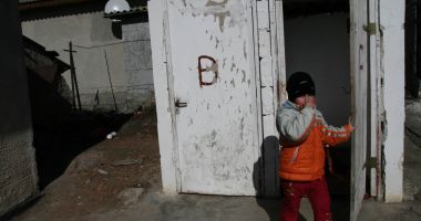 Stire din Social : VOI VĂ ȘTIȚI COPILUL ÎN SIGURANȚĂ, LA ȘCOALĂ? Tragedia de zilele trecute scoate la iveală o realitate cruntă