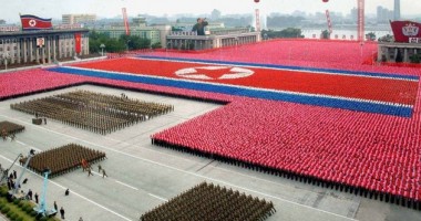 Stire din Actualitate : China a încalcă embargoul ONU: Livrează Coreei de Nord lansatoare de rachetă