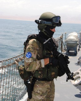 Militarii de pe fregata "Regele Ferdinand"  au inspectat o navă, la țărmul Somaliei - 6