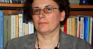 Stire din Cultură-Educație : Corina Apostoleanu, singurul candidat pentru șefia Bibliotecii Județene