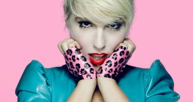 Stire din Cultură-Educație : Corina, recital extraordinar, la Mangalia
