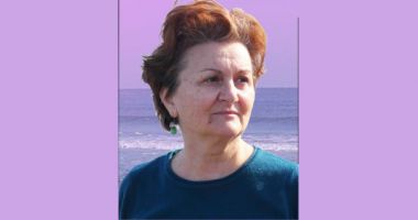 Stire din Cultură-Educație : Vernisajul expoziției semnate Cornelia Cărpuș, la Biblioteca Județeană Constanța