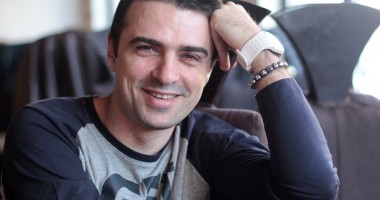 Stire din Cultură-Educație : Cornel de la VUNK față-n față cu elevii de la "Eminescu"