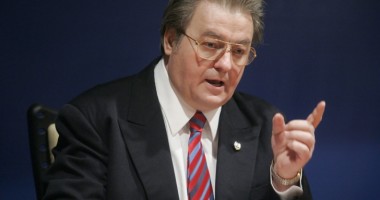 Stire din Politică-Administrație : Vadim Tudor, audiat la Parchetul ICCJ