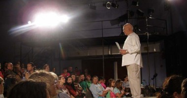Stire din Cultură-Educație : S-a stins din viață regizorul Cornel Todea
