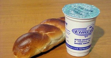 Adio cornuleț și lapte? Vezi cu ce ar putea fi înlocuite