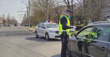 Stire din Eveniment : Sute de dosare penale și mii de amenzi pentru cei care ignoră restricțiile