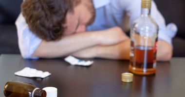 Stire din Eveniment : Riscuri mai mari de infectare cu Covid-19 pentru consumatorii de droguri