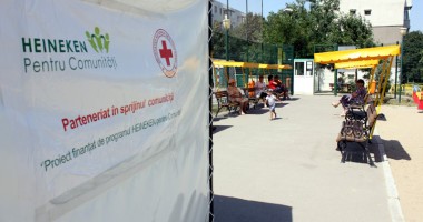 Stire din Sănătate : Constănțenii și turiștii își pot măsura tensiunea gratuit pe litoral