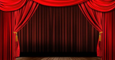 Stire din Cultură-Educație : Spectacolul "Mă mut la… tata?" pe scena Teatrului de Stat