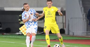 Stire din Sport : Corvinul Hunedoara a pierdut acasă cu FC Astana, 1-2, în preliminariile Conference League