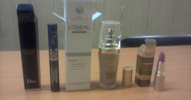 Stire din Eveniment : Cosmetice contrafăcute descoperite într-un container sosit din China