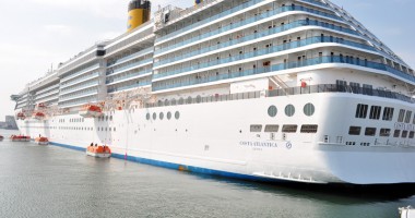 "Costa Atlantica" și "Clipper Odyssey" au adus 2.180 de pasageri la Constanța - 2