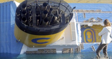 "Noul Titanic" s-a scufundat în Marea Mediterană. 70 de români se aflau la bord - 15